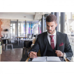 Cravate en soie bordeaux "La Grand Cru"